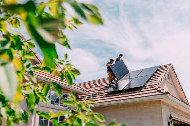 Best Roof Gutter Cleaning  in Flagtown, NJ